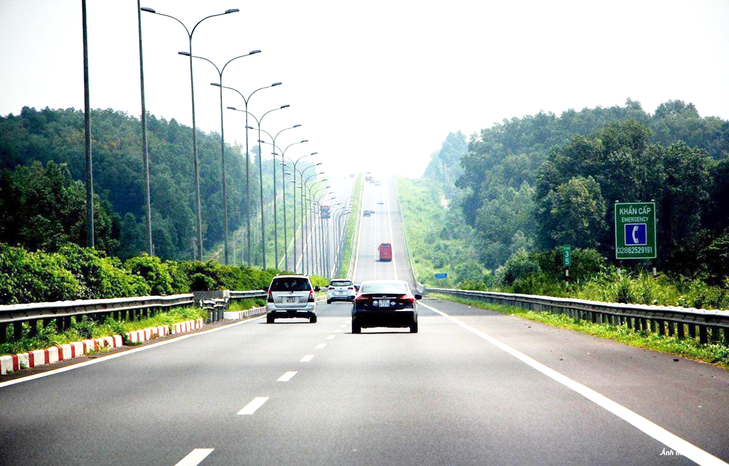 Cao tốc vạn tỷ chạy qua Củ Chi khởi công, nhà đầu tư 'ôm' đất phản ứng ra sao? 